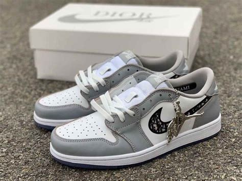 dior x air jordan 1 low cn8608-002|jordan 1 low Dior.